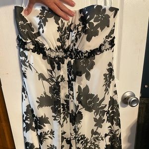 Black & White David’s Bridal Dress. Knee length.